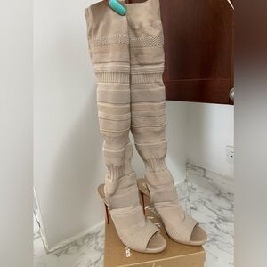 Christian Louboutin 41 US 9-9.5